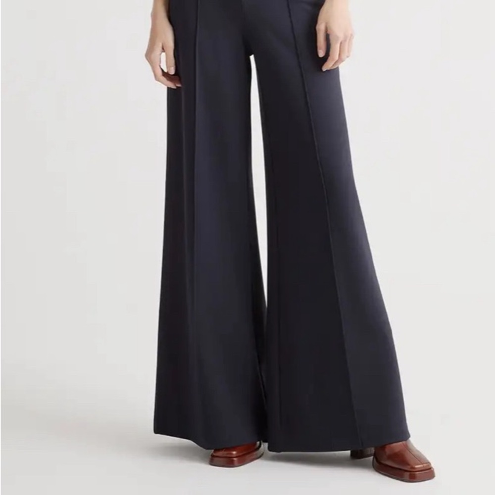NWT Quince Ultra-Stretch Ponte Super Wide Leg Pants in Navy